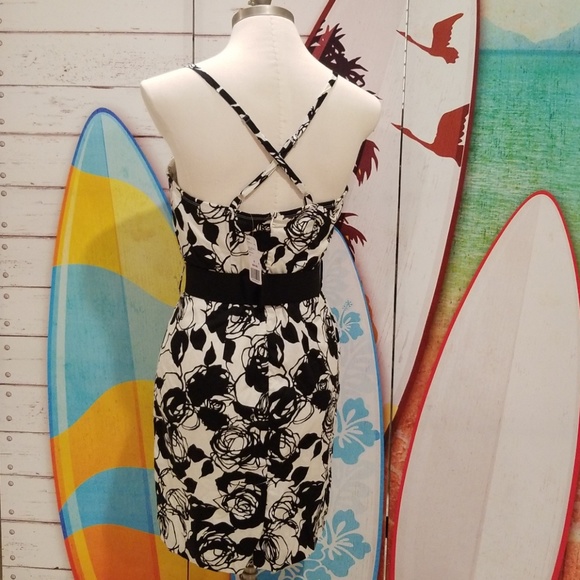 3/$20 F21 Spaghetti Strap Floral Dress PinUp M - Picture 3 of 8